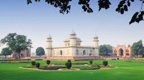Taj Mahal Sunrise and Old Delhi Walking Tour From Delhi