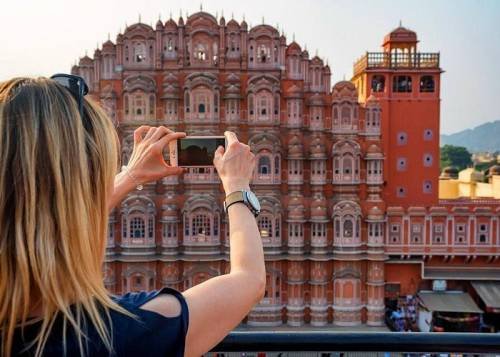 Private Guided Jaipur City Palace Hawa Mahal & Jantar Mantar Tour